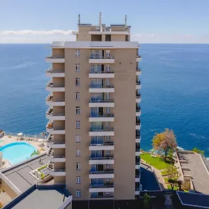 4* Aparthotel Duas Torres